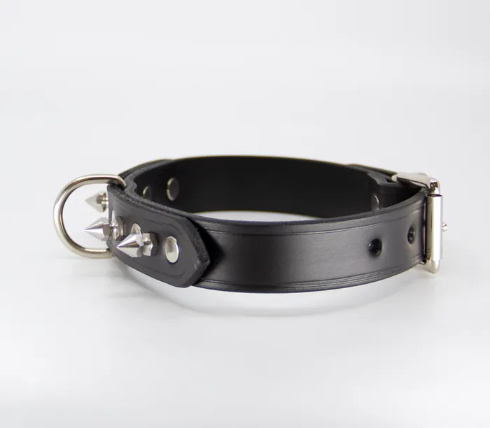 Love in Leather Restraints Love in Leather Unlined Black Leather Collar with Dog Spikes O Ring